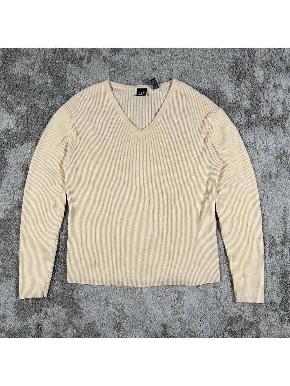 Vintage Cream Gap long sleeve ribbed sweater with V neckline